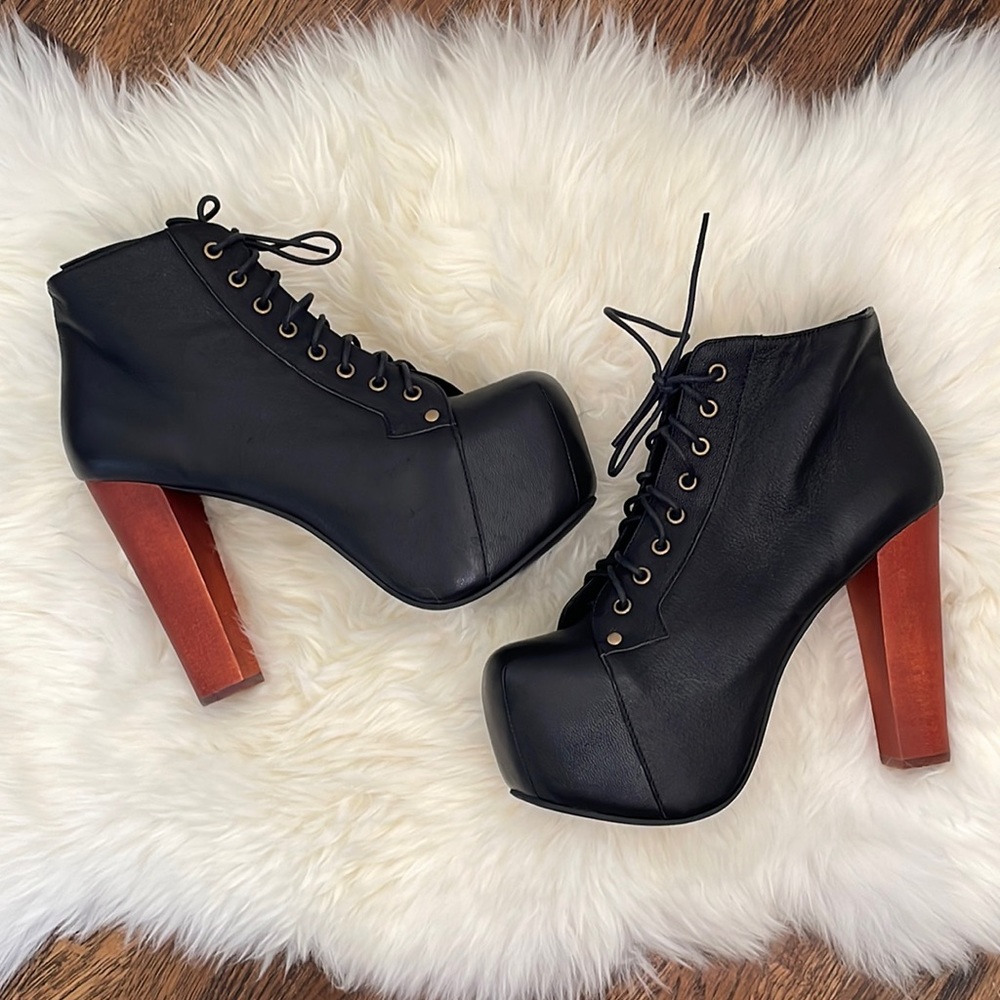 BNWOT Jeffrey Campbell Lita Platform Heeled Lace Up Bootie Distressed Black -8.5